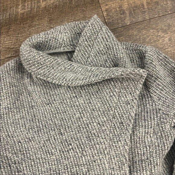 Cupcakes & Cashmere Gray Women's Cardigan - Picture 5 of 9